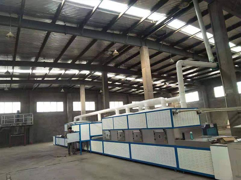 選對微波烘干設備不難！多行業(yè)適配方法 + 低碳考量